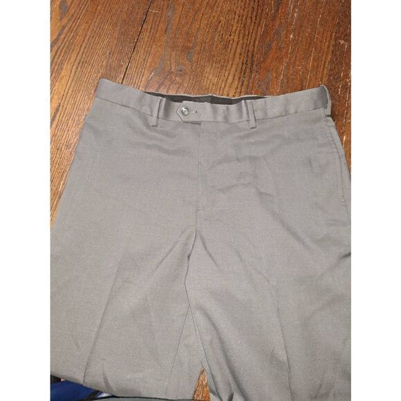 34x30 Savane Grey Flat Front Pleated Leg Dress Pants with Pockets and Belt Loops - Picture 2 of 4